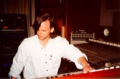 A benefit for producer Tom Mallon will be held in San Francisco on Sunday March 3.